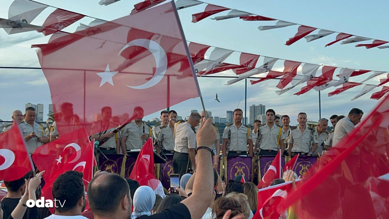 bandolara vatandaslar eslik etti asker zaferini kutluyor CTdNh6I9