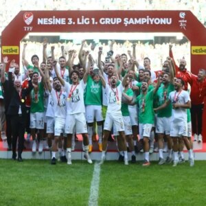 bursaspor ve eskisehirspordan yanginlar icin dostluk maci Hs72zWzc