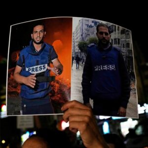 gazze gozlerini kaybetti gazeteci olumlerinin ardindaki mesaj csMv3N7I