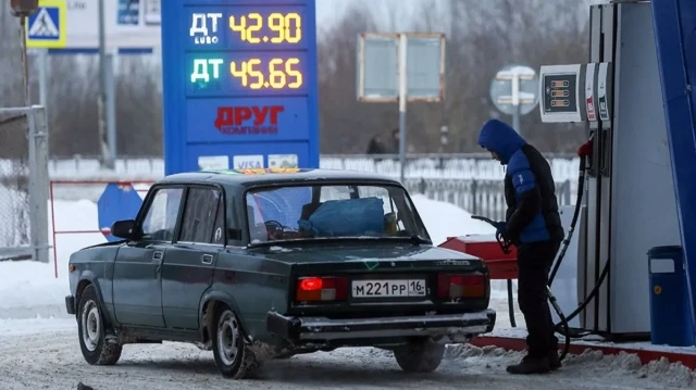 rusyada benzin fiyatlari tavan yapti ihracat yasagi uzadi as53vWYM