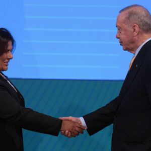 veli agbabadan aydin tepkisi hirsizligin bir tarafindan erdogan bir tarafinda cercioglu var h3XzXcsz