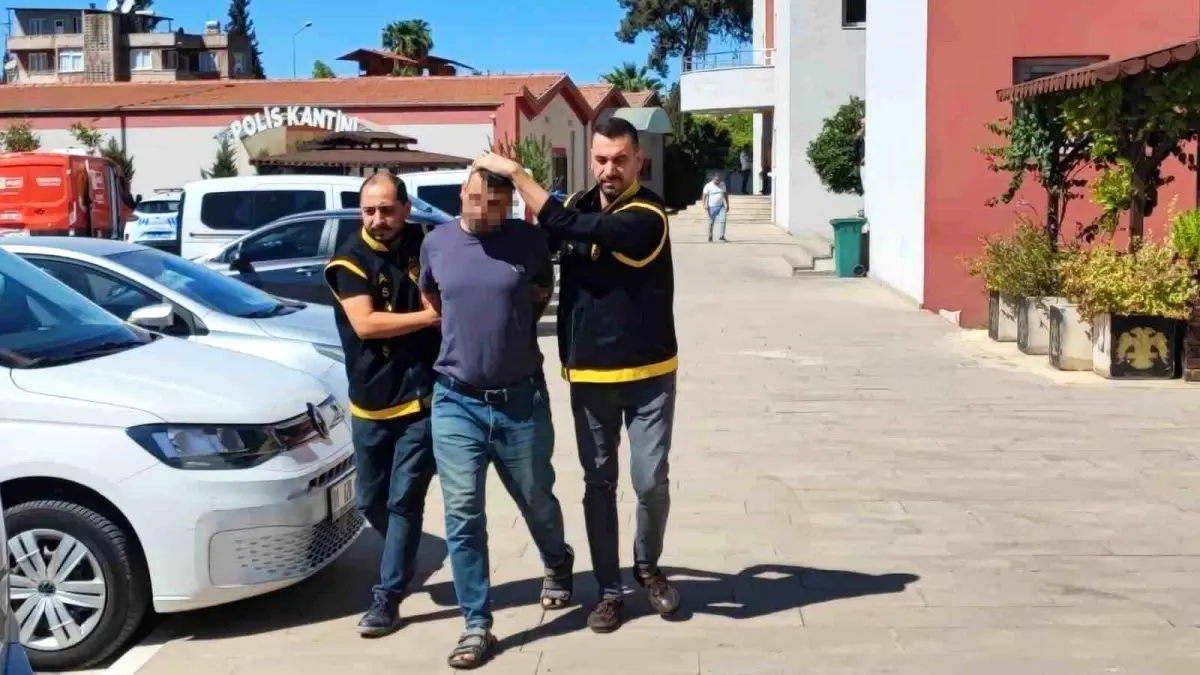 adanada arac parki kavgasi baba oldu kiz yaralandi 8G4Jnm5T