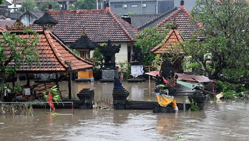 endonezyada sel felaketi 19 olu 10 kayip Cq6gm7IJ