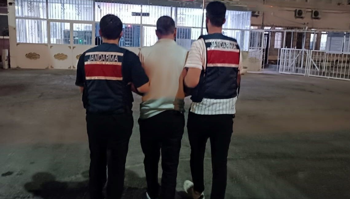 kirmizi bultenle araniyordu gaziantepte yakalandi XCnbrzVX