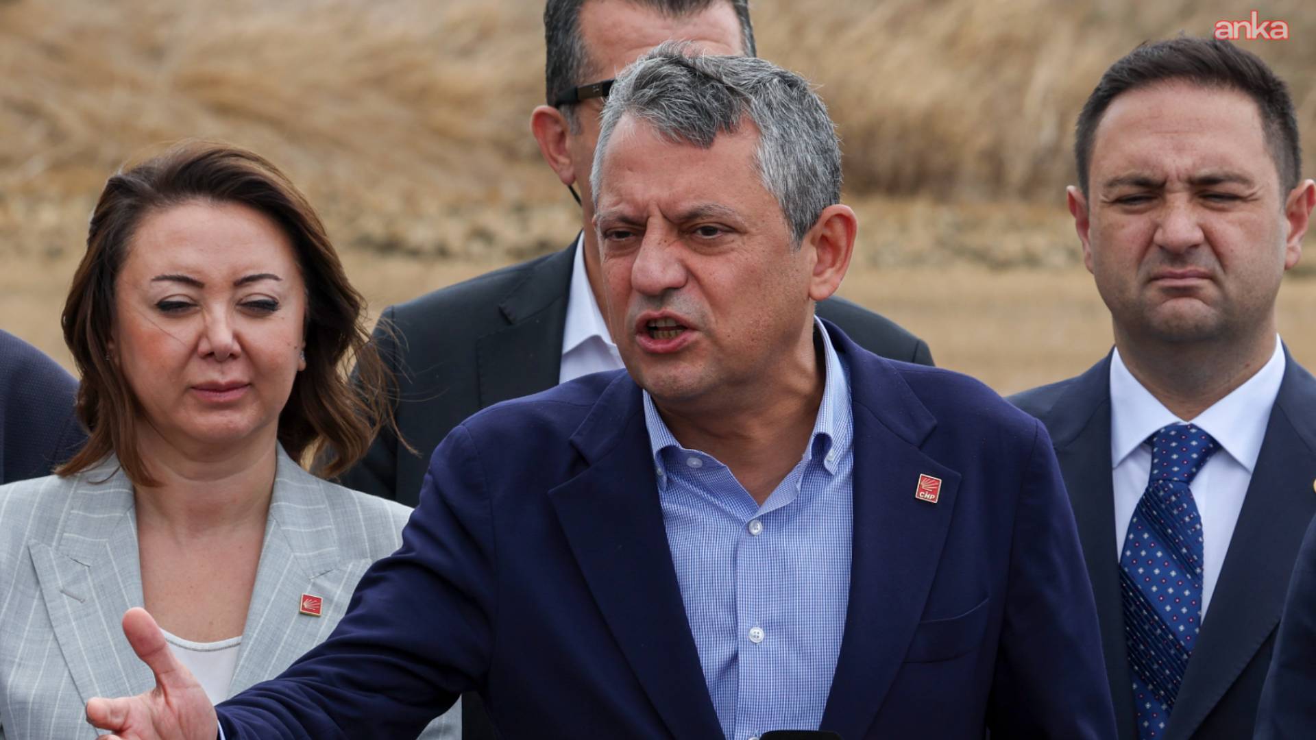 ozgur ozel trumpin hileli secim ifadesine dikkat cekti demek ki seciminde tartisma varsa mesruiyetin yok demokratik yonetmiyorsan mesruiyetin yok gdd9upd8