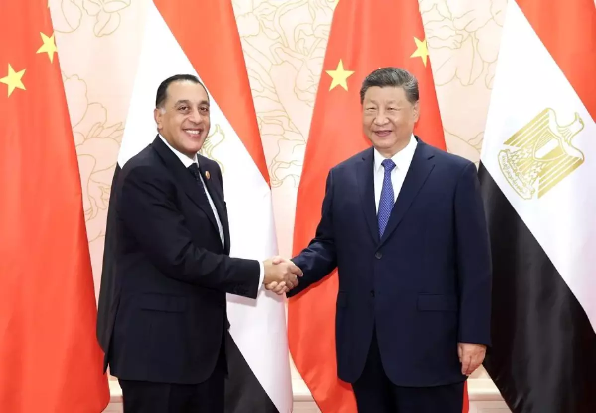xi jinping ve misir basbakani gorustu ShBIuFzc