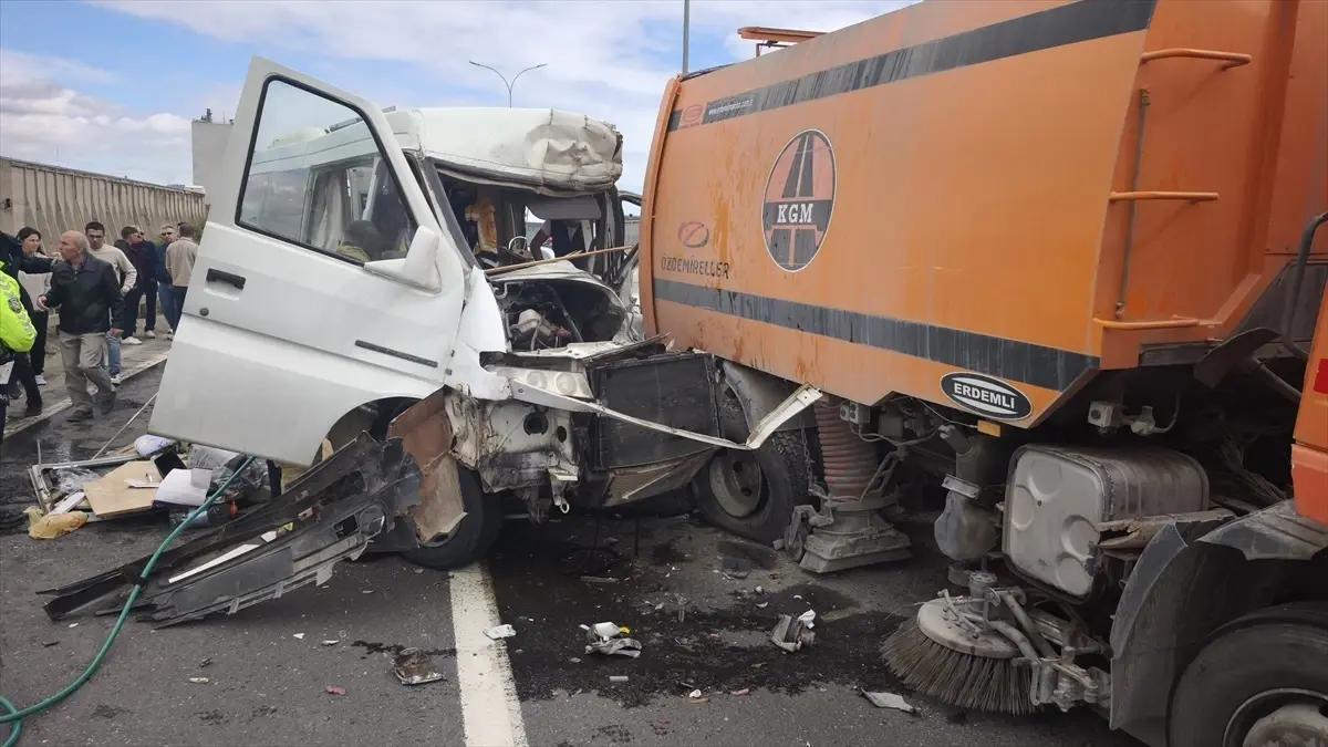 kutahyada kaza 1 olu 1 yarali rDYAUzTv