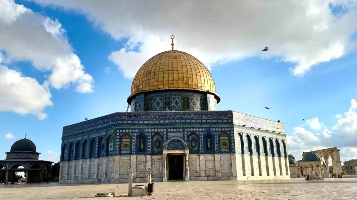 mescid i aksada muslumanlar icin zorlayici kontroller TnE8vg6l.jpg