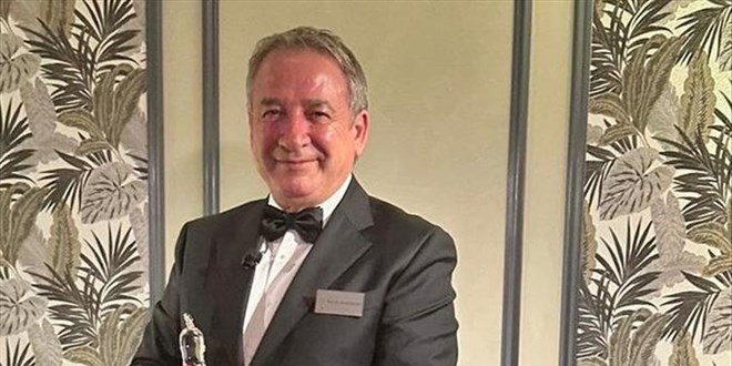 sisecam eski yonetim kurulu baskani kirmana yurtdisi cikis yasagi kxiHFvVU.jpg