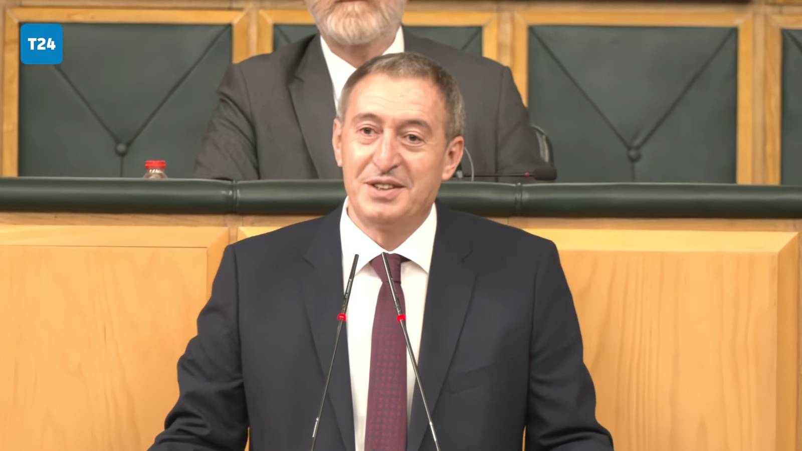 tuncer bakirhan mecliste kurulan komisyonun sayin ocalani dinlemesi gerekiyor bunu bir tabuya cevirmemeliyiz DSCIgval.png