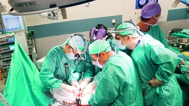 turk cerrahlar hollandada tarih yazdi bYei77GZ.webp