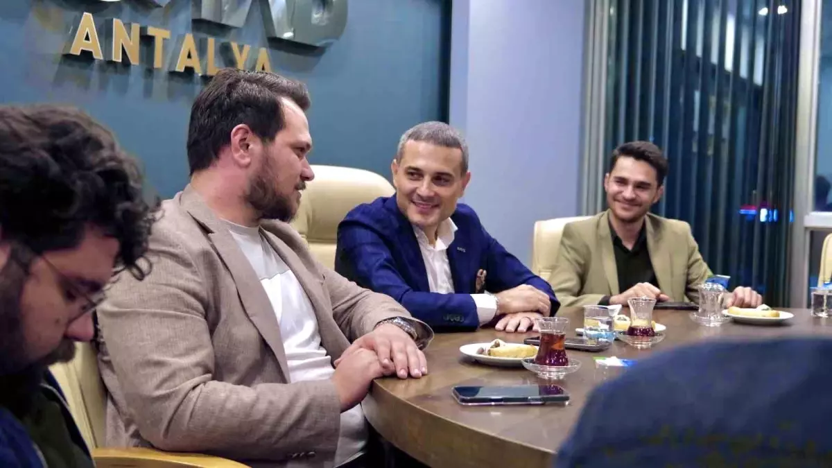 yusuf akgul genc girisimcilerle ihracat stratejilerini paylasti 77S6473R.jpg