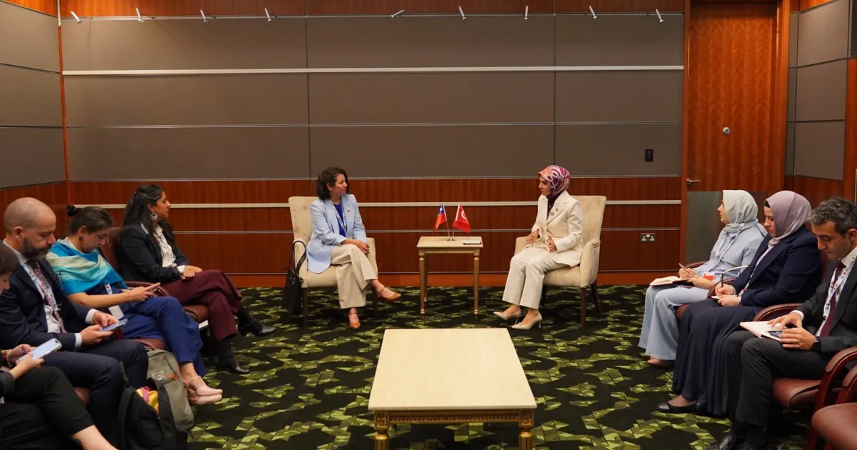 bakan goktas 2 dunya sosyal kalkinma zirvesi icin katarda XFurSqtw.webp