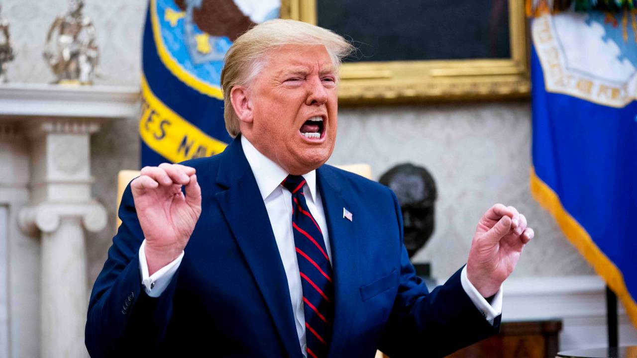 trumpi-cilgina-ceviren-soru-kendini-tutamadi-agzini-bozdu-Rz5SpvaW