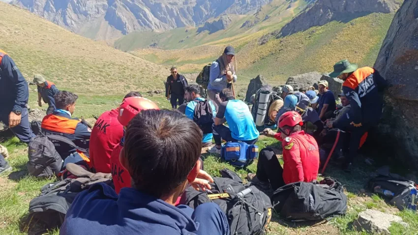 Cilo sat daginda kayip dagci icin arama calismalari 2 gununde mrm4LWZW