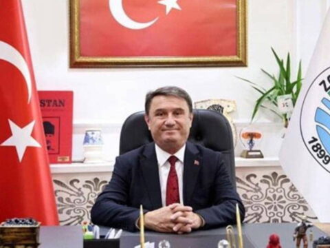 Zonguldak belediye baskani ve 16 meclis uyesi chpden istifa etti GnGhuhUO